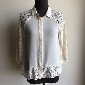 Zara sz S lace sleeve button career blouse